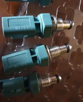 Coolant temperature sensor