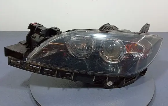 Mazda 3 I Headlight/headlamp
