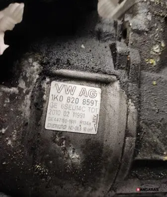 Volkswagen Golf VI Air conditioning (A/C) compressor (pump) 1k0820859t
