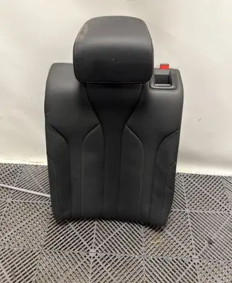 Skoda Enyaq iV Rear seat 