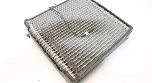 Nissan 350Z Heater blower radiator