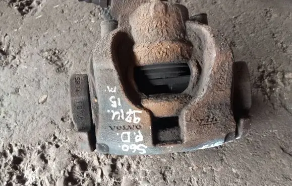 Volvo S60 Front brake caliper