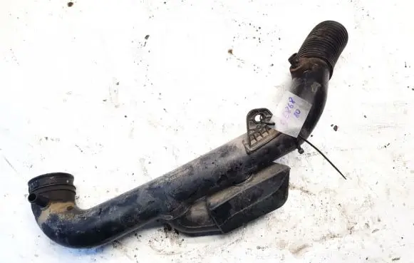 Opel Astra F Air intake hose/pipe 9052830 2532639