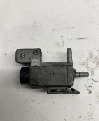 BMW X1 E84 Engine mount vacuum valve 70078400