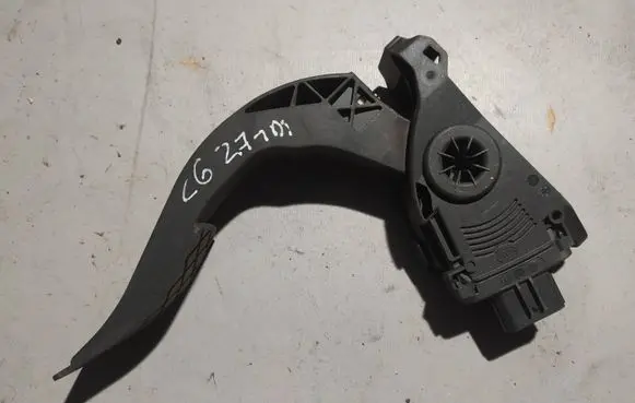 Audi A6 S6 C6 4F Accelerator throttle pedal 8K1723523
