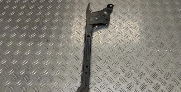 Toyota Prius (XW20) Radiator support slam panel bracket 