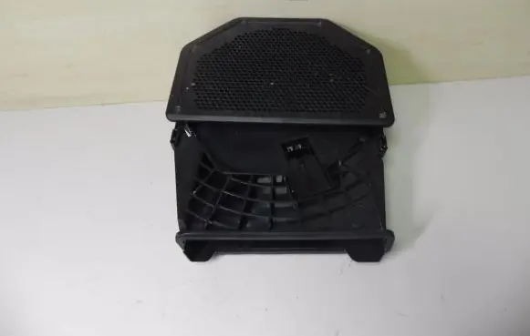 BMW 4 F32 F33 Subwoofer speaker 9204785 R851