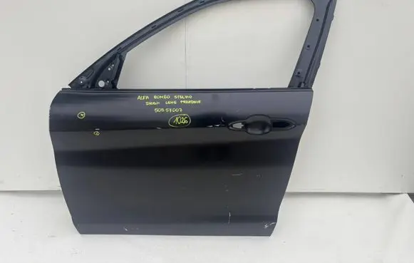 Alfa Romeo Stelvio Front door 50557007