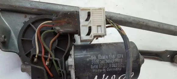 BMW 3 E36 Wiper motor 0390241349 67.63-8363512