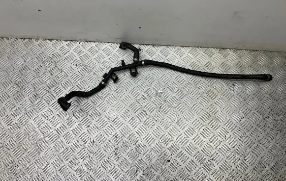 BMW 5 F10 F11 Engine coolant pipe/hose 7592649