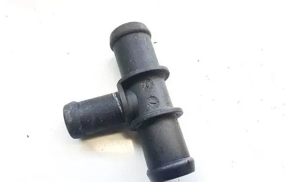 Volkswagen Jetta V Engine coolant pipe/hose 