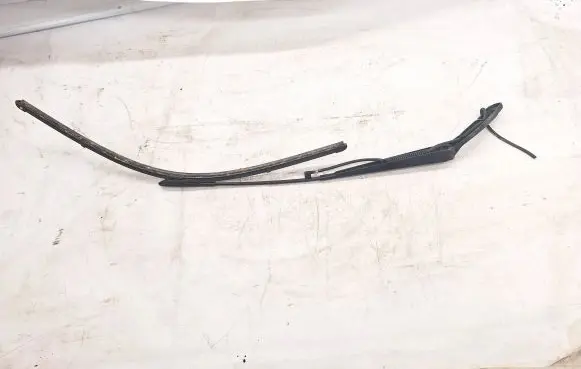 Mercedes-Benz Sprinter W906 Front wiper blade arm