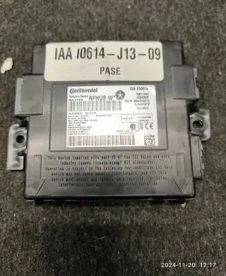 Dodge Durango Center console control module P68211124AE 702623087A T01Z2026700767