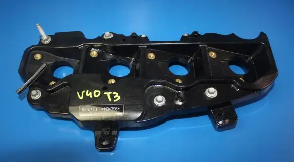Volvo V40 Rocker cam cover B4164T3