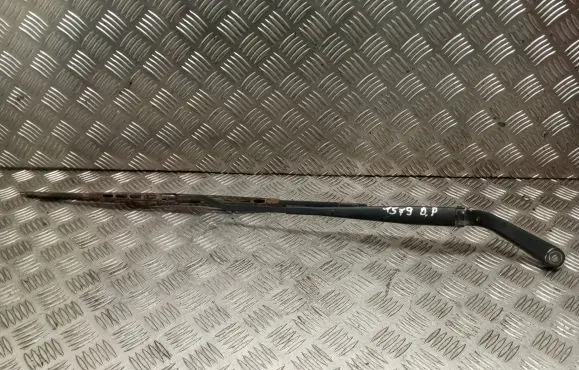 SsangYong Rexton Front wiper blade arm