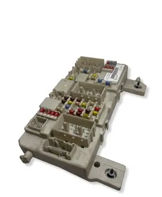 Ford Focus C-MAX Fuse module 7M5T14014 7063245 14A073