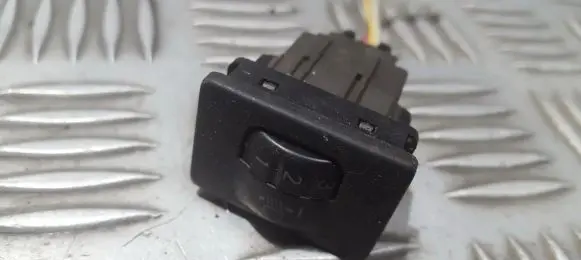 Toyota Yaris Headlight level height control switch 841520D030