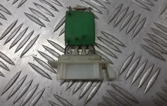 Mercedes-Benz A W168 Heater blower fan relay BRAK