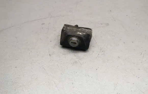 Mercedes-Benz W123 Tailgate exterior lock 1237580096