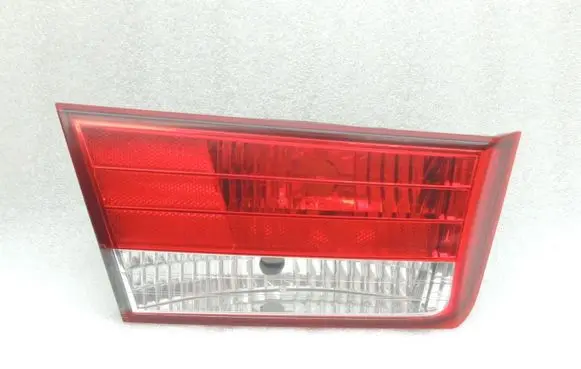 Hyundai Sonata Tailgate rear/tail lights 924033K020