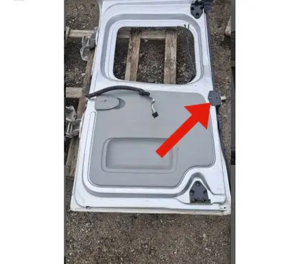 Opel Vivaro Loading door lock loop/hook striker