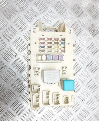 Toyota Yaris Fuse module