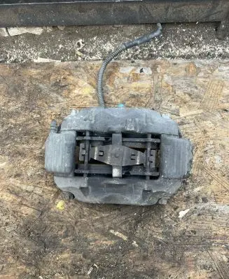 Mercedes-Benz S W221 Front brake caliper F4178