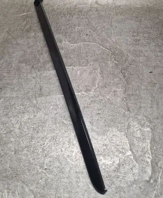 Peugeot 3008 II Windshield trim 9810112080