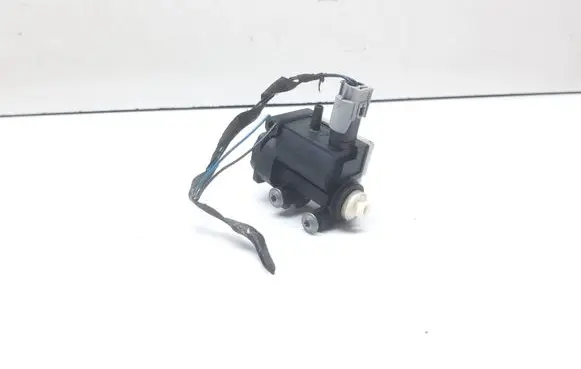 BMW 1 E82 E88 Fuel tank cap lock motor 6985879 67116985879