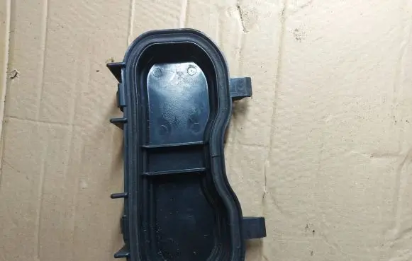 Headlight/headlamp dust cover
