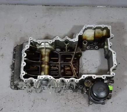 Oil sump