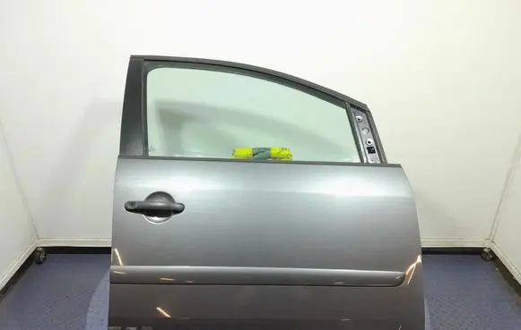 Volkswagen Cross Touran I Front door