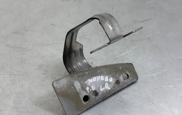 Ford Mondeo MK V Fender mounting bracket DG93F16A090AA DG93-F16A090-AA