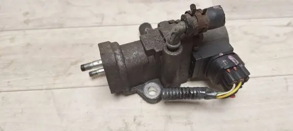 Toyota Yaris EGR valve 2562033030 1350008120