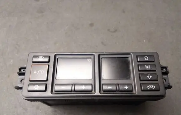 Audi A3 S3 8L Climate control unit 8L0820043B 5HB00760800