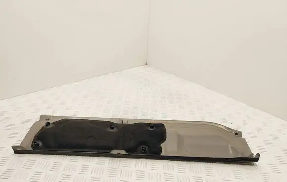 Renault Captur Wiper trim 668625863R