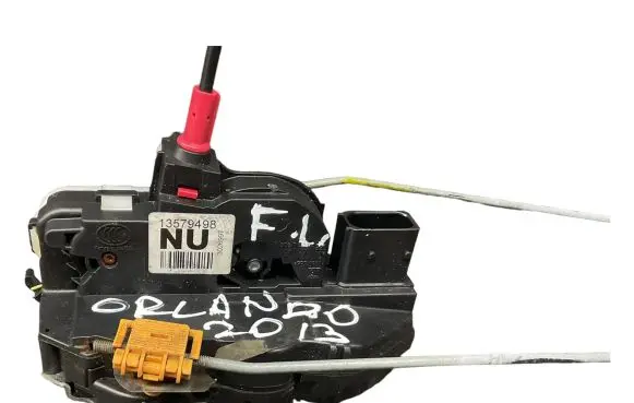 Chevrolet Orlando Rear door lock 3026997 13579498