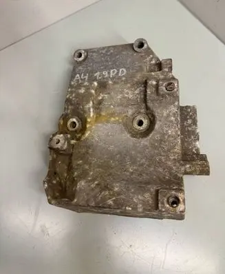 Audi A4 S4 B6 8E 8H A/C compressor mount bracket 038260885C