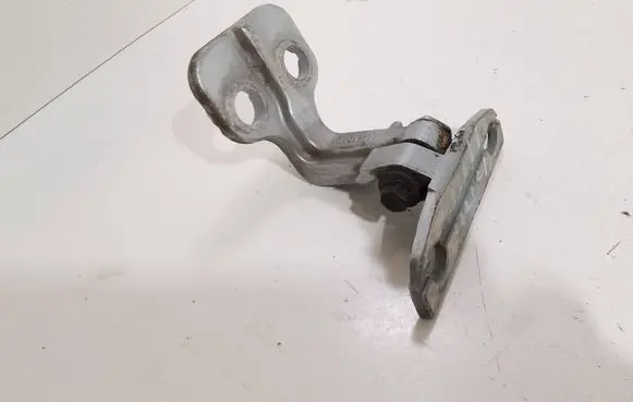 Jaguar XF X250 Front door lower hinge 8X23F228A64AC