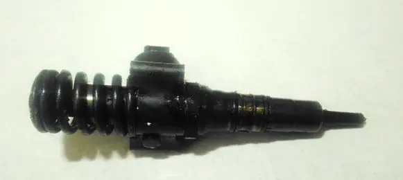 Audi A4 S4 B7 8E 8H Fuel injector 0414720404 pdbd27