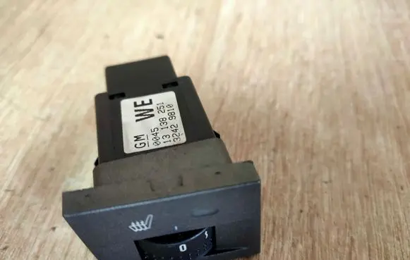 Opel Signum Seat heating switch 13138251