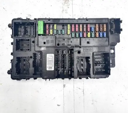 Ford Fusion II Fuse module DG9T14B476B