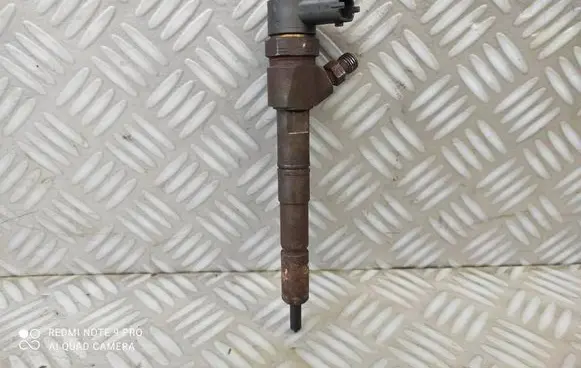 Fuel injector