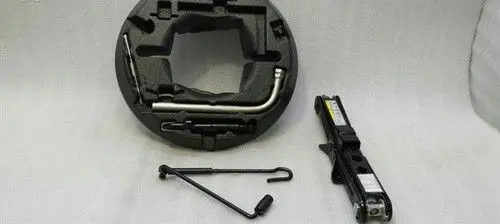 Audi A4 S4 B9 8W Tool set 8W0011031B