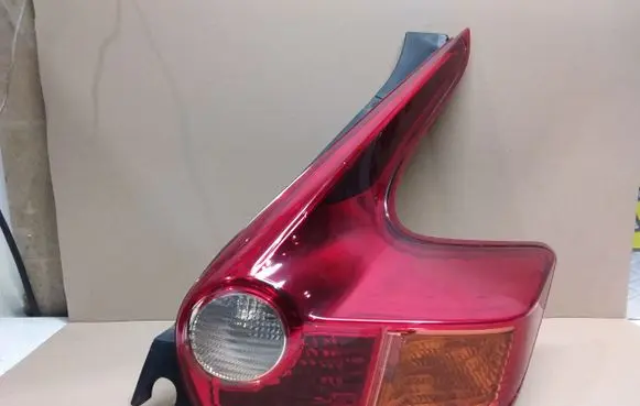 Nissan Juke I F15 Rear/tail lights