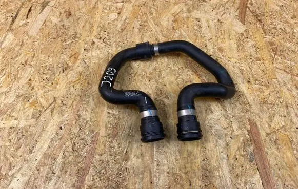 Porsche Taycan 9J1 Engine coolant pipe/hose 9J1121624
