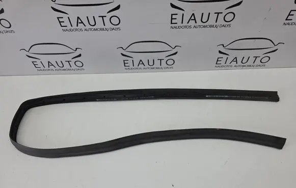 Front door rubber seal
