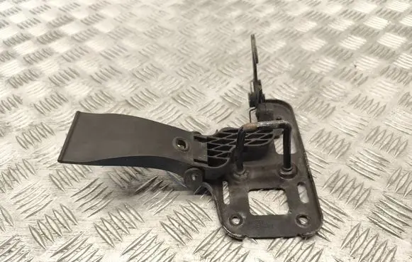 Audi A4 S4 B8 8K Engine bonnet/hood lock/latch loop/hook 8T0823480