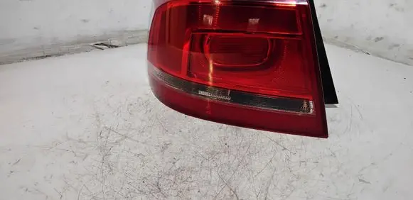 Volkswagen PASSAT B7 Rear/tail lights 3AE945095C 90004825