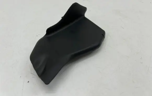 Opel Vivaro Wiper trim 9811020077
